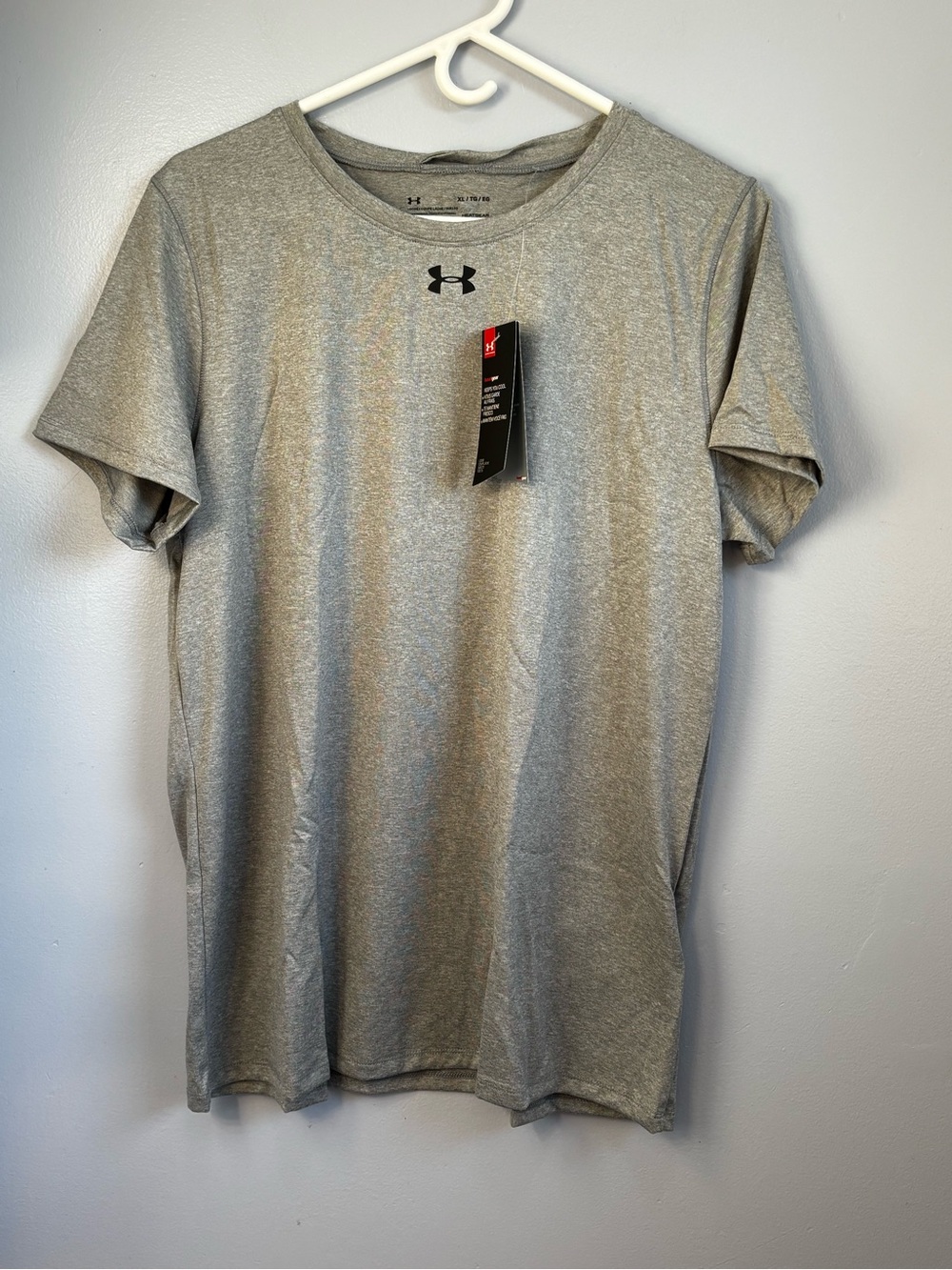 Under Armour Women's Locker 2.0 T-Shirt  Sz XL. NWT